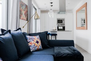 Living Room / Lounge