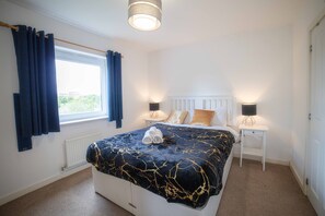 One Stop Short Lets Hatfield Double Bed With Ensuite