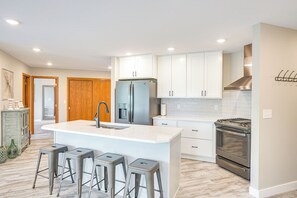 Kitchen | Keurig & Drip Duo Coffee Maker | Main Level