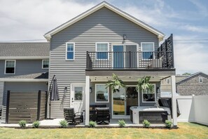 back patio/ balcony