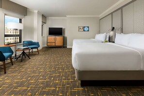 Unit w/ 2 Queen Beds.