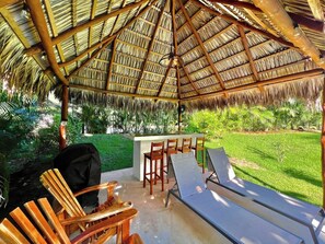 Villa Ola  · Lush Jungle Villa near the Beach (2203)