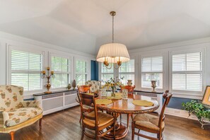 Dining Room | Dishware & Flatware Provided | Main Level