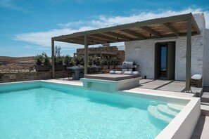 Private pool