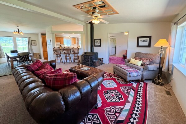 Enjoy your time in Teton Valley staying in this charming family home, with plenty of room to stretch out and enjoy your time with family and friends.