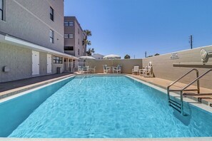 Complex Pool (not heated)