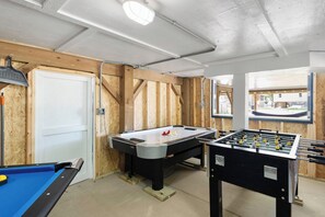 CH97: Blue Harbour Haven | Bottom Level Rec Room