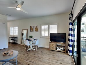 Living Area - Open Floor Plan