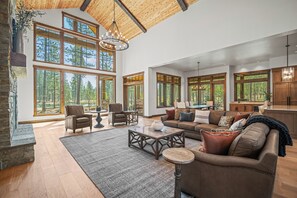 56307 Elk Run-013