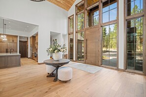 56307 Elk Run-011