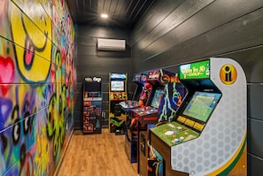 Spielezimmer
