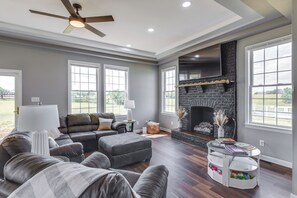 Living Room | TV | Central A/C