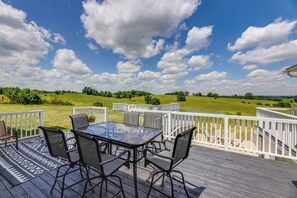 Private Deck | Outdoor Dining Area | Gas Grill