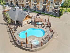 Includes access to the outdoor pool (open May-Sept long) and hot tub is included in your stay.