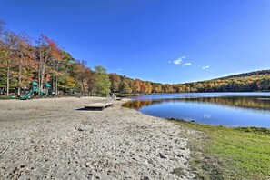 Locust Lake Village | Community Amenities