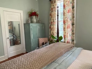 LaPan Suite (3)