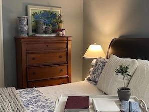 Stinson Suite-King Bed (2)