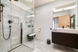 Bain