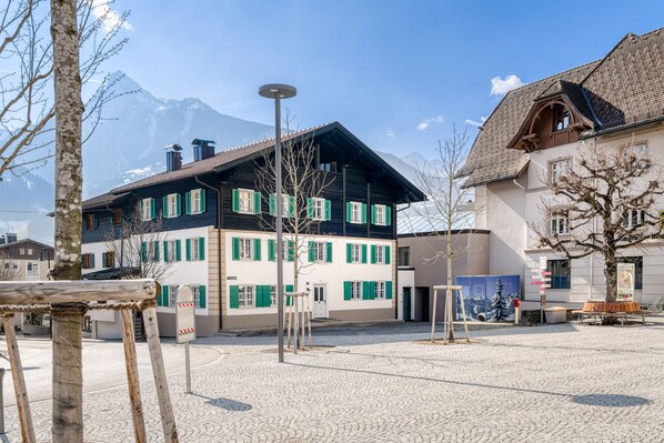 Münsterhus by A-Appartments, holiday home in Schruns, Austria