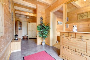 Appartment Enzian – Haus Edelweiss Eingangsbereich