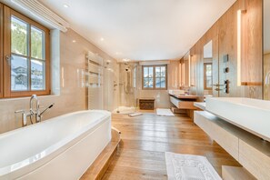 Chalet Lilly - Luxury Master Badezimmer