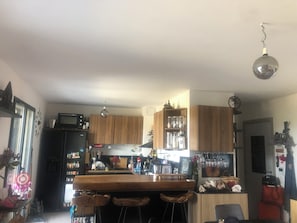 Bar (in der Unterkunft)