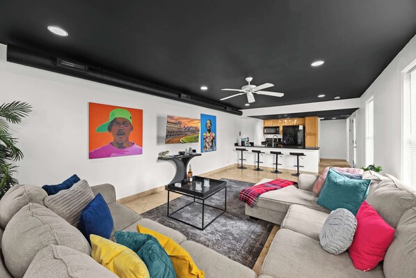 Living Room: Living room with Chrome Cast and Youtube TV for your entertainment needs!