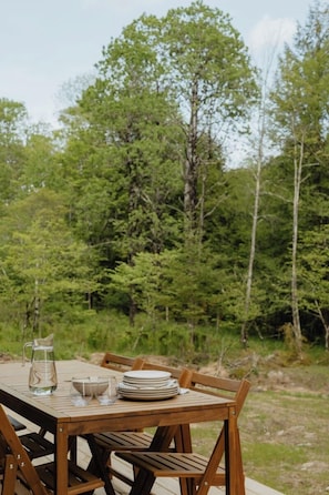 Outdoor dining