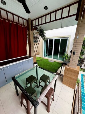 Terrace/patio