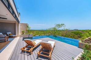 Infinity Pool | Villa Brisa del Mar in Tamarindo, Costa Rica by Luxus Vacation Properties