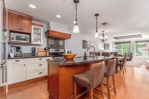 Kitchen | Solara Resort B213 in Canmore, Alberta by Luxus Vacation Properties