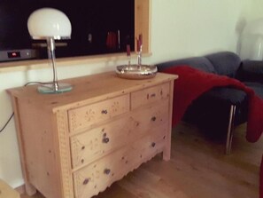 Picture 4