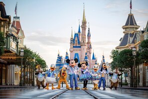 nearby attractions 