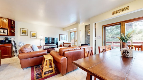 Furniture, Indoors, Living Room, Table, Couch
