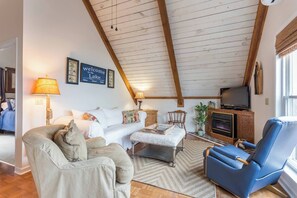 Loft Den with Sofa Bed