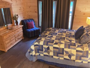 Main bedroom with queen bed