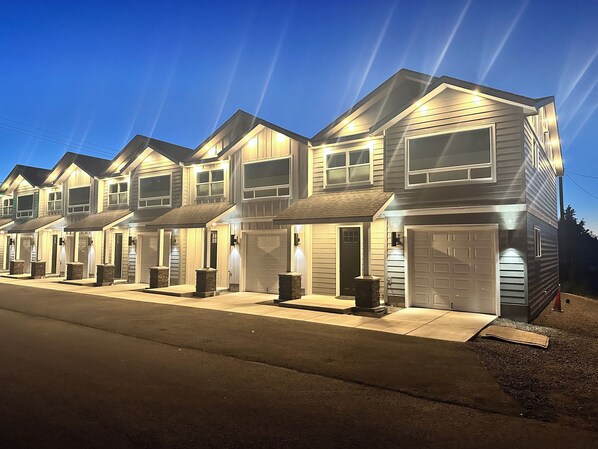 1 Exterior