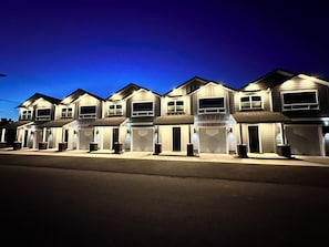 99 Exterior