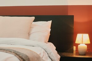 Master bedroom (1)
