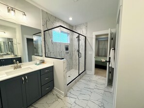 2nd floor master bathroom 