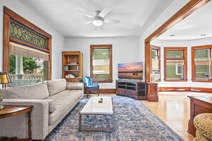 Living Room | Smart TV | Free WiFi | Board Games | Central Heating & A/C