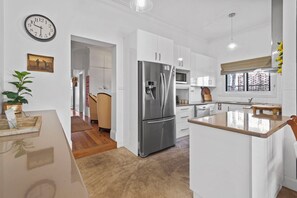 Kitchen + Coffee Machine + Slow Cooker