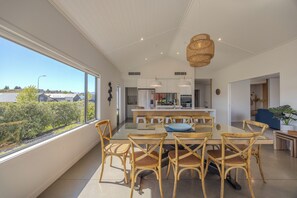 open plan living room/dining/kitchen