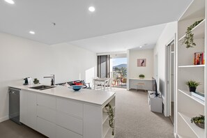 Stylish open-plan...