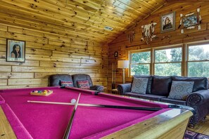 Spielezimmer