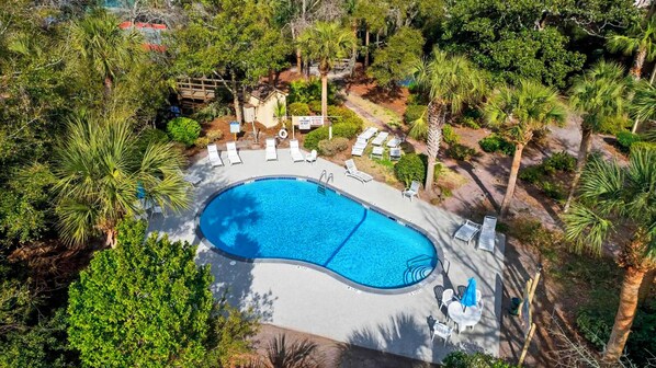 Xanadu Villas Community Pool