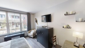 Furniture, Screen, Home Decor, Chair, Bed