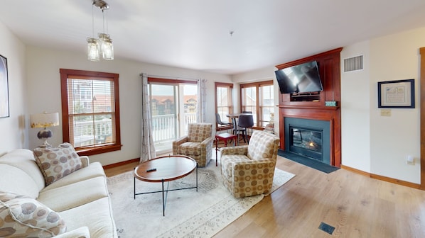 Furniture, Indoors, Living Room, Home Decor, Table