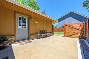 Private courtyard area.soon to have an outdoor shower!