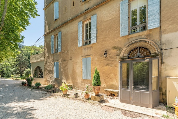 Extérieur
